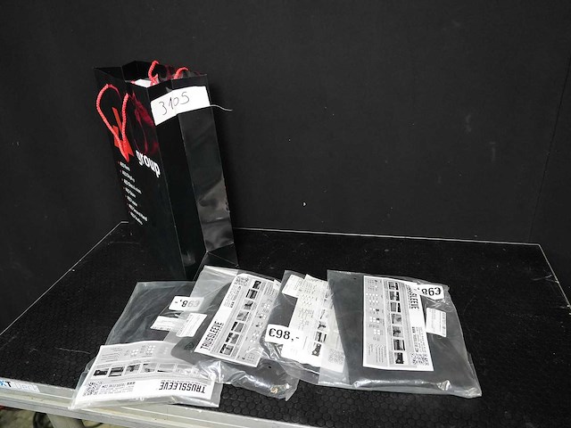 Showtex - trussleeve black 2 way corner 30/30 - aluminium trusse (3x) - afbeelding 1 van  1