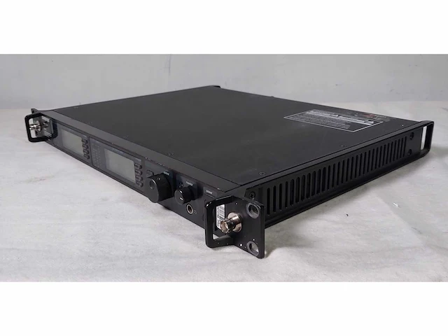 Shure uhf receiver ur4d-q5 2-channel (740-814mhz) - afbeelding 2 van  9