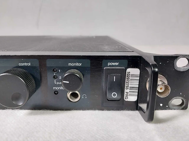 Shure uhf receiver ur4d-q5 2-channel (740-814mhz) - afbeelding 3 van  9