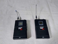 Shure uhf receiver ur4d-q5 w/2 x beltpack ur1-q5 & 2 x handmicrophone ur2-q5 (740-814mhz) - afbeelding 3 van  14