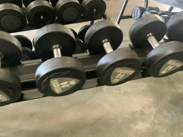 Sidea dumbbell set 22kg t/m 30kg met pure rek krachtstation - afbeelding 3 van  5