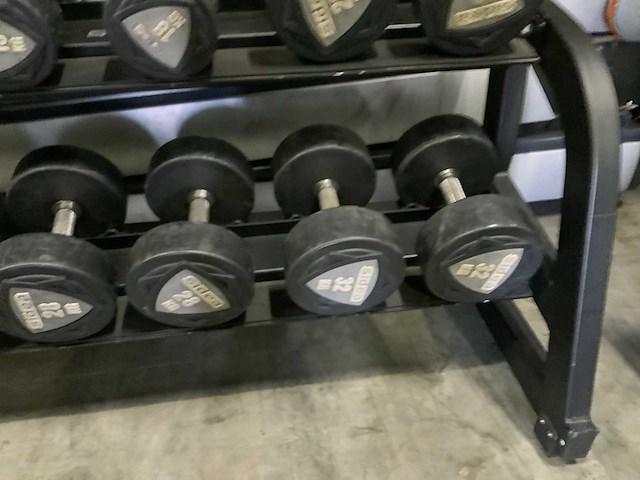 Sidea pu dumbbells 12;14;16;18;20;24;26;28;32kg krachtstation - afbeelding 7 van  9