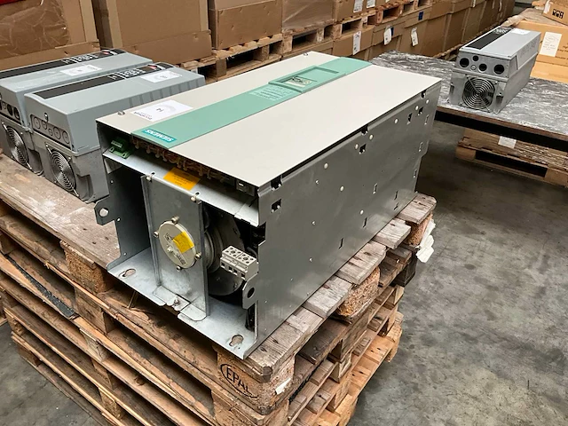 Siemens 6ra7091-6dv62-0 frequentieregelaar - afbeelding 4 van  9