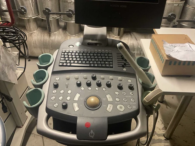 Siemens acuson x300 mobiel echo-apparaat - afbeelding 2 van  5