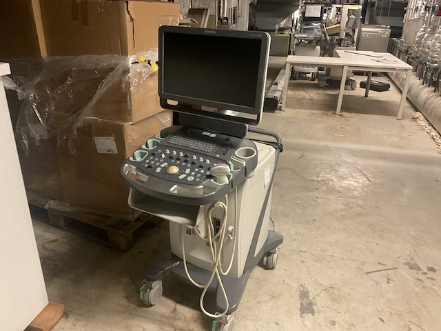 Siemens acuson x700 mobiel echo-apparaat - afbeelding 1 van  5