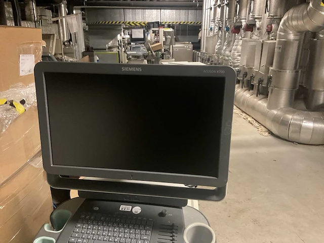 Siemens acuson x700 mobiel echo-apparaat - afbeelding 4 van  5