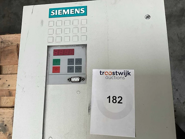 Siemens dc inverter simovert vc frequentieregelaar - afbeelding 4 van  5
