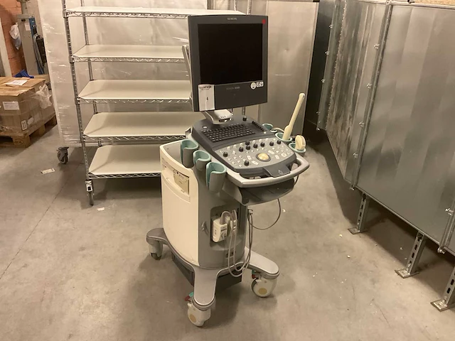 Siemens ecuson x300 mobiel echo-apparaat - afbeelding 2 van  6