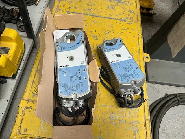Siemens gca166.1e elektronische klepaandrijving (2x) - afbeelding 1 van  4
