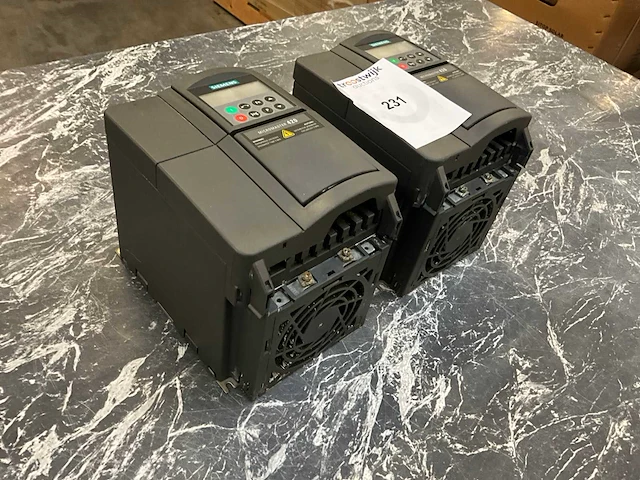Siemens micromaster 420 frequentieregelaar (2x) - afbeelding 3 van  9