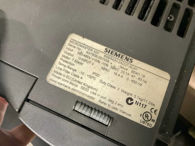 Siemens micromaster 420 frequentieregelaar - afbeelding 3 van  3