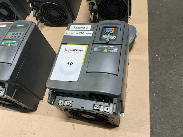 Siemens micromaster 440 frequentieregelaar - afbeelding 1 van  4