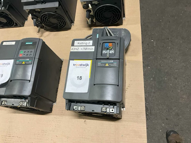 Siemens micromaster 440 frequentieregelaar - afbeelding 2 van  4