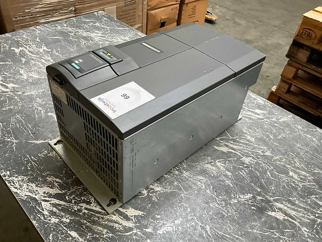 Siemens micromaster 440 frequentieregelaar - afbeelding 4 van  6