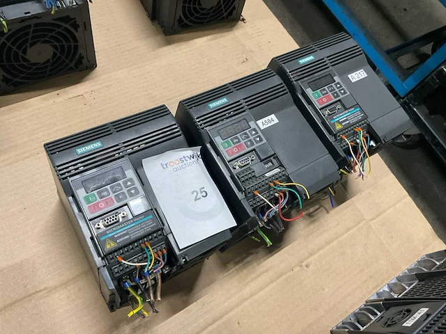 Siemens micromaster vector frequentieregelaar (3x) - afbeelding 1 van  3