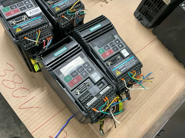 Siemens micromaster vector frequentieregelaar (4x) - afbeelding 2 van  2