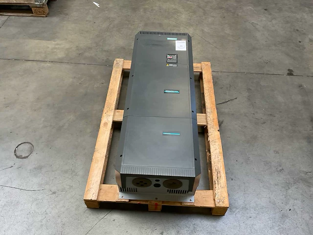 Siemens midimaster vector 6se3231-0dk50 frequentieregelaar - afbeelding 1 van  6