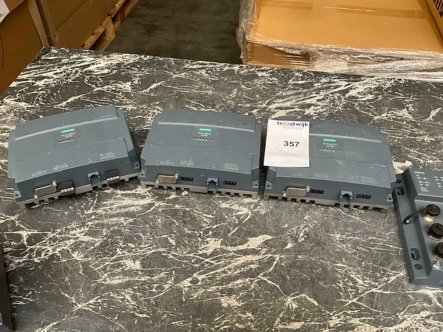 Siemens scalance w700 netwerkschakelaar (4x) - afbeelding 6 van  9