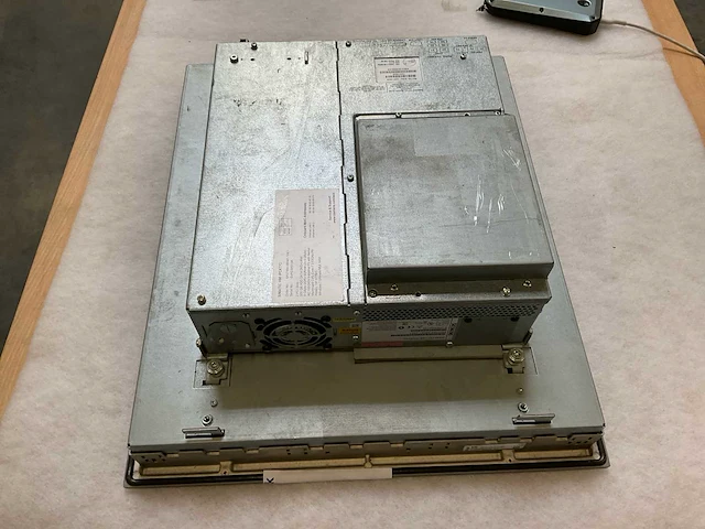 Siemens simatic hmi ipc677c touchscreen - afbeelding 5 van  7