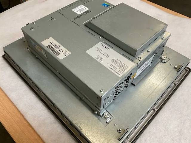 Siemens simatic hmi ipc677c touchscreen - afbeelding 6 van  7