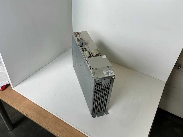 Siemens simodrive lt-modul elektrisch onderdeel - afbeelding 1 van  5