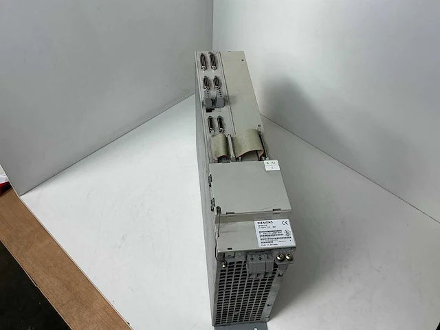 Siemens simodrive lt-modul elektrisch onderdeel - afbeelding 2 van  5