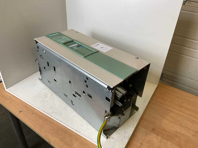 Siemens simoreg dc-master 6ra7081-6dv62-0-z frequentieregelaar - afbeelding 1 van  7