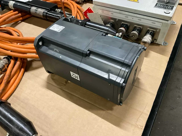 Siemens simotics 1fk2208 servo motor (2x) - afbeelding 4 van  6