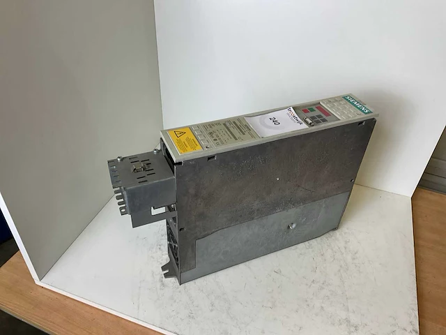Siemens simovert mc 6se7016-1ta51-z dc inverter - afbeelding 1 van  5