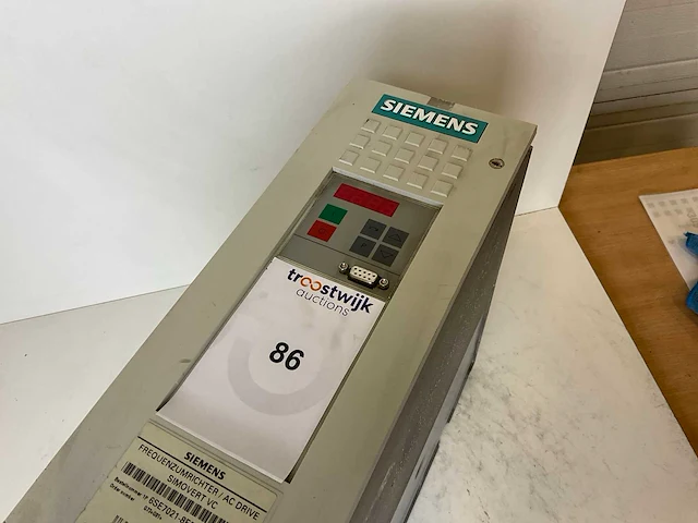 Siemens simovert vc 6se7021-8eb61-z frequentieregelaar / ac drive - afbeelding 3 van  5