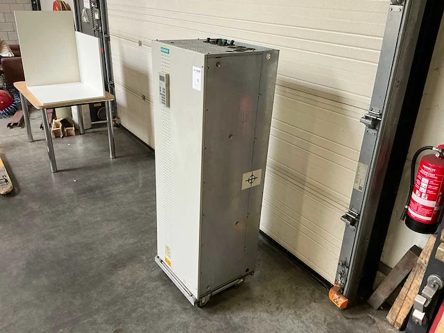 Siemens simovert vc 6se7033-2eg60-z frequentieregelaar - afbeelding 4 van  8