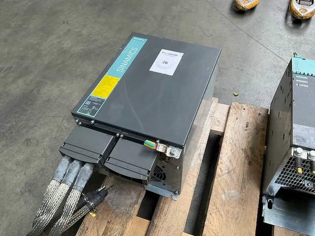 Siemens sinamics 6sl3100-0be31-2ab0 active interface module - afbeelding 1 van  8