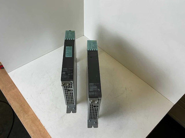 Siemens sinamics 6sl3100-1ae31-0ab0 braking module (2x) - afbeelding 2 van  7