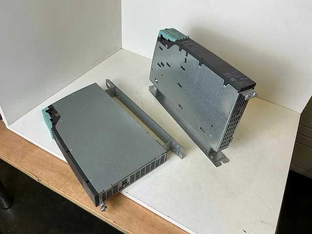 Siemens sinamics 6sl3100-1ae31-0ab0 braking module (2x) - afbeelding 3 van  5