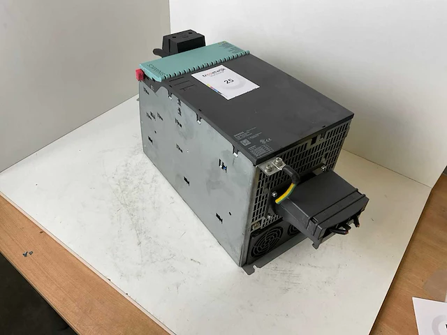 Siemens sinamics 6sl3120-1te28-5aa3 single motor module - afbeelding 1 van  4
