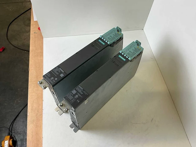 Siemens sinamics 6sl3130-6ae15-0ab1 smart line module (2x) - afbeelding 2 van  6