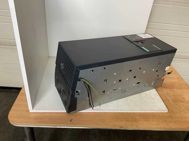 Siemens sinamics dcm 6ra8087-6dv62-0aa0-z frequentieregelaar - afbeelding 2 van  6