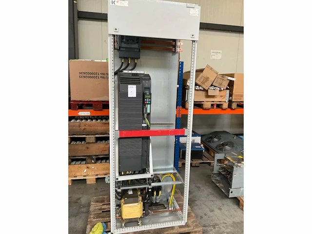 Siemens sinamics pm240-2 6sl3210-1pe33-7al0 frequentieregelaar - afbeelding 4 van  11