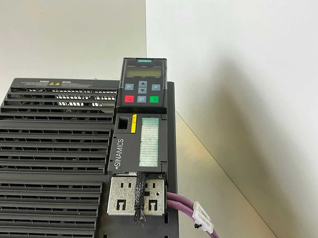 Siemens sinamics power module 240 6sl3224-0be31-5aa0 power module - afbeelding 4 van  6