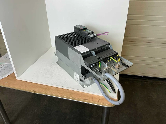 Siemens sinamics power module 240 6sl3224-0be31-5aa0 power module - afbeelding 1 van  6