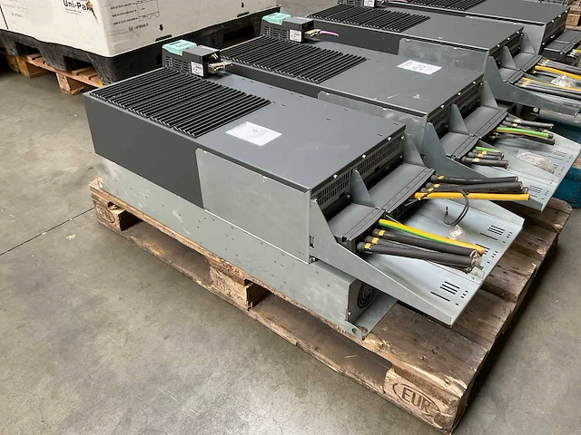 Siemens sinamics power module 240 6sl3224-0be37-5aa0 power module - afbeelding 2 van  6