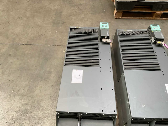Siemens sinamics power module 240 6sl3224-0be37-5aa0 power module - afbeelding 3 van  6