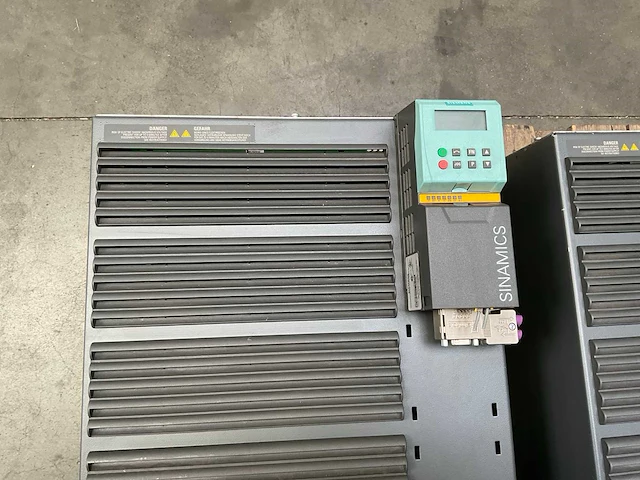Siemens sinamics power module 240 6sl3224-0be37-5aa0 power module - afbeelding 4 van  6