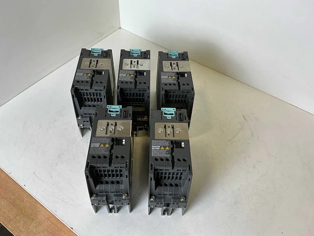 Siemens sinamics power module 240 power module (5x) - afbeelding 1 van  9