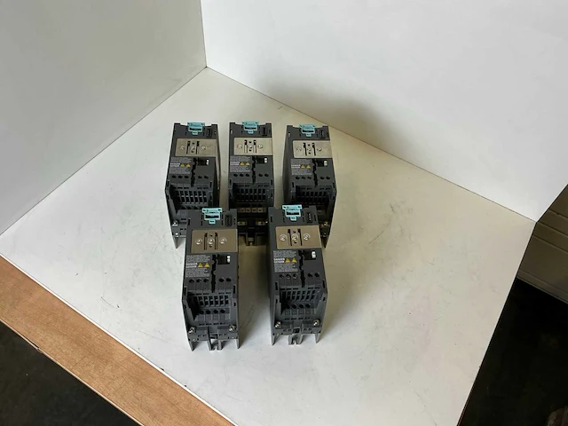 Siemens sinamics power module 240 power module (5x) - afbeelding 1 van  8