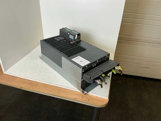 Siemens sinamics power module 250 6sl3225-0be33-7aa0 power module - afbeelding 1 van  6