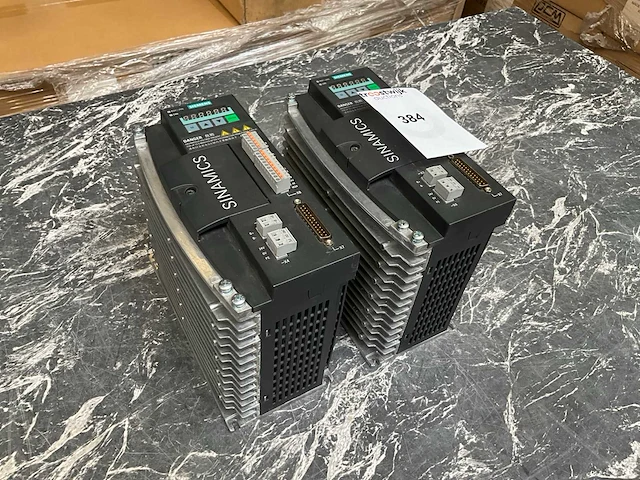 Siemens sinamics v60 frequentieregelaar (2x) - afbeelding 2 van  7