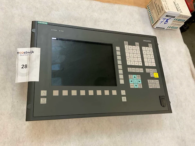 Siemens sinumerik 810d/840d bedieningspaneel - afbeelding 1 van  6