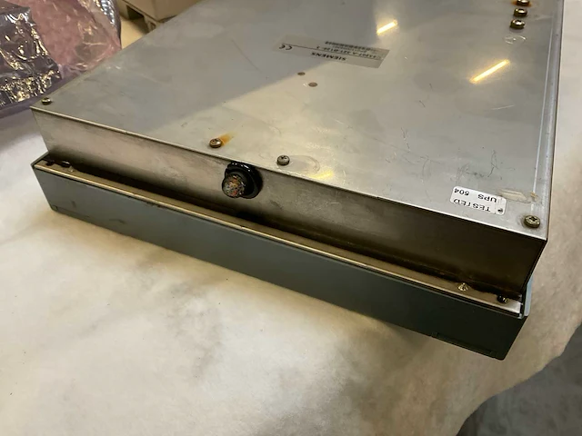 Siemens siprotec 7sj63 bedieningspaneel - afbeelding 6 van  9