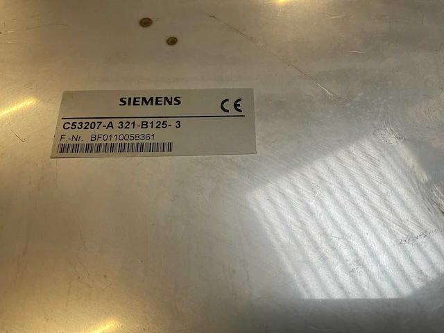 Siemens siprotec 7sj63 bedieningspaneel - afbeelding 7 van  9